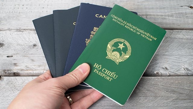 Vietnam to use new passport form from July 1. (Photo: VGP)