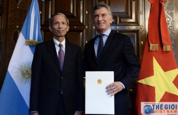 Argentinean President praises Vietnam economic achievement
