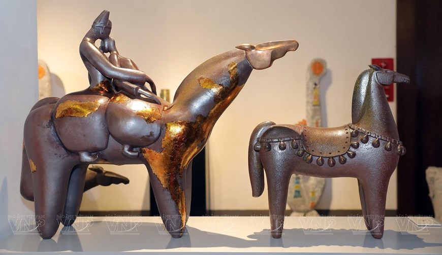 Animals depicted in sculptures