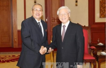 Party chief receives Cambodian guest