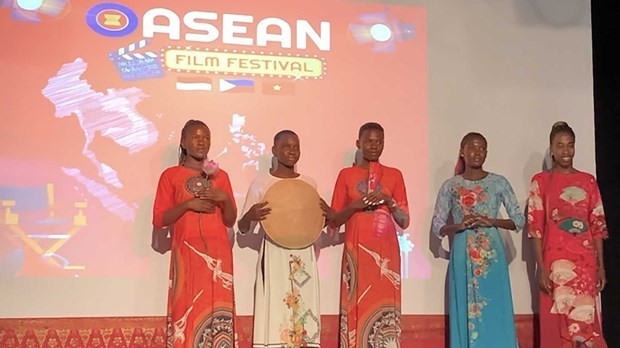 Cultural exchanges held to mark ASEAN’s 55th founding anniversary