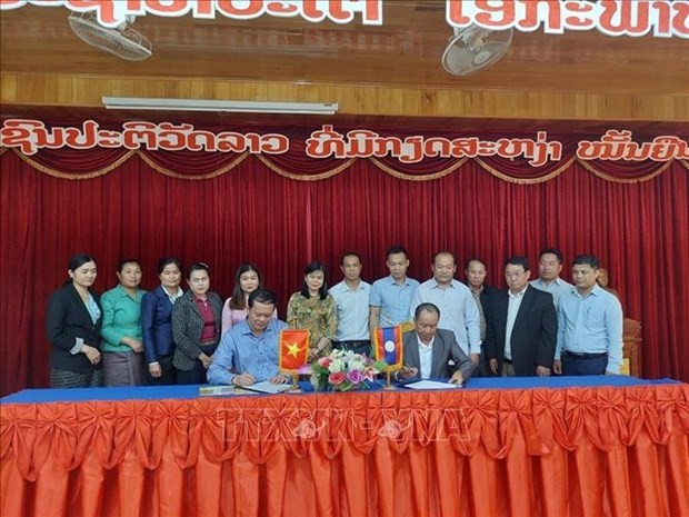 The Thanh Hoa Medical College has signed cooperation agreements with eight provinces, training more than 300 students from the neighbouring country. (Photo: VNA)