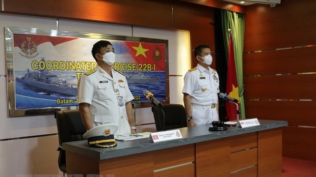Navies of Vietnam, Indonesia hold coordinated exercise