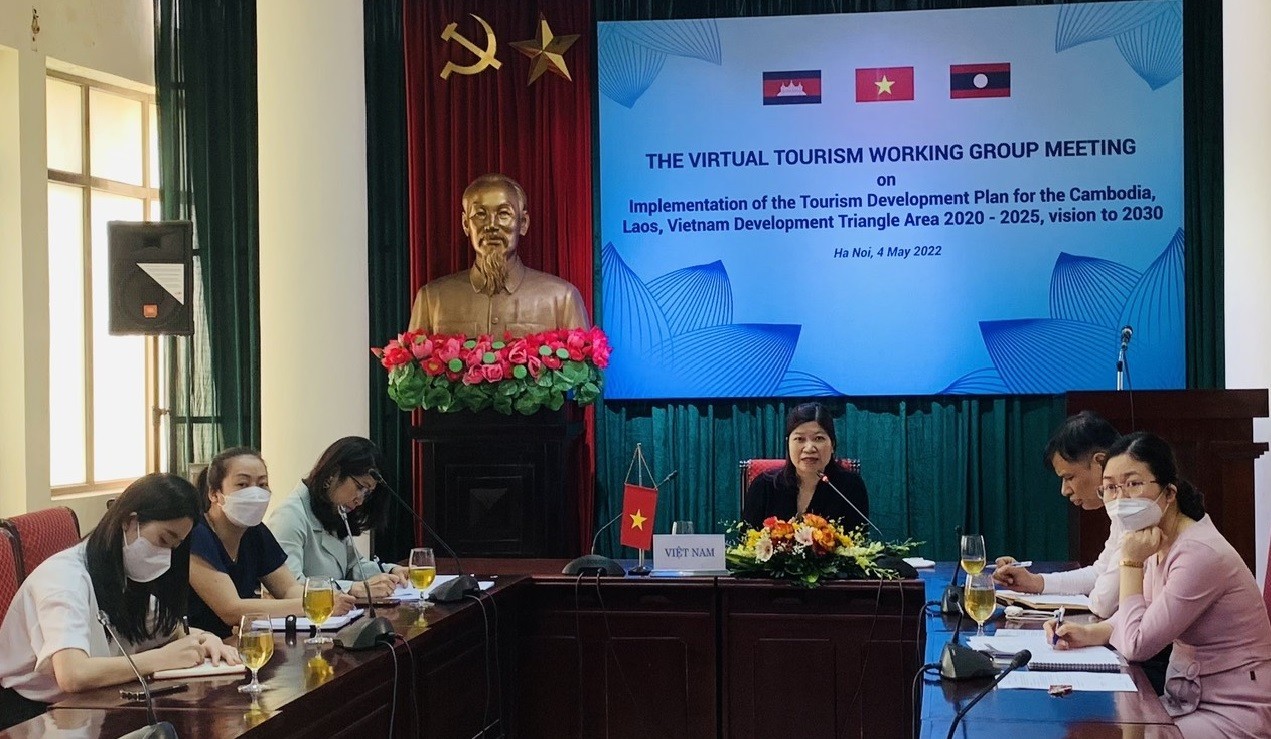The Vietnam National Administration of Tourism presides over the online meeting of the Tourism Working Group to implement the Tourism Development Plan for the Cambodia-Laos-Vietnam Development Triangle Area (CLV) for the period 2020-2025, with a vision to