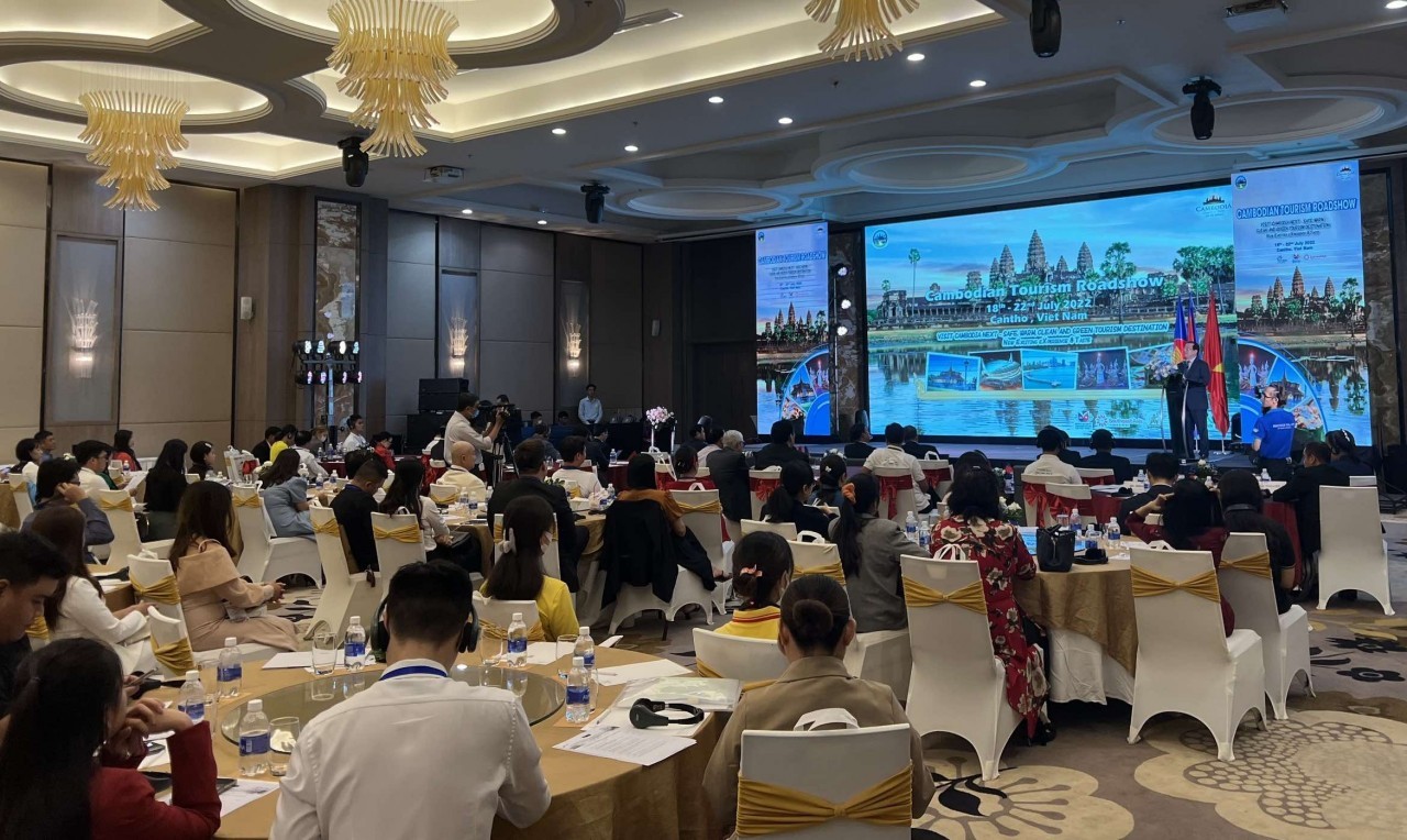 Leaders of Vietnam National Administration of Tourism delivered a speech to welcome Cambodia's tourism introduction program in Can Tho in July 2022. (Source: Vietnam National Administration of Tourism)