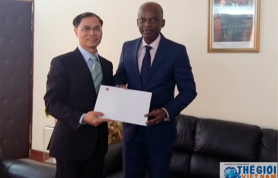 Togo wants stronger ties with Vietnam at int’l forums