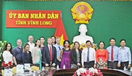 us legislative assistants visit vinh long province