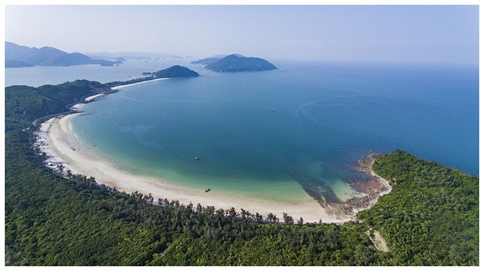 Bãi biển Minh Châu, huyện Vân Đồn, Quảng Ninh. (Nguồn: vinpearl)