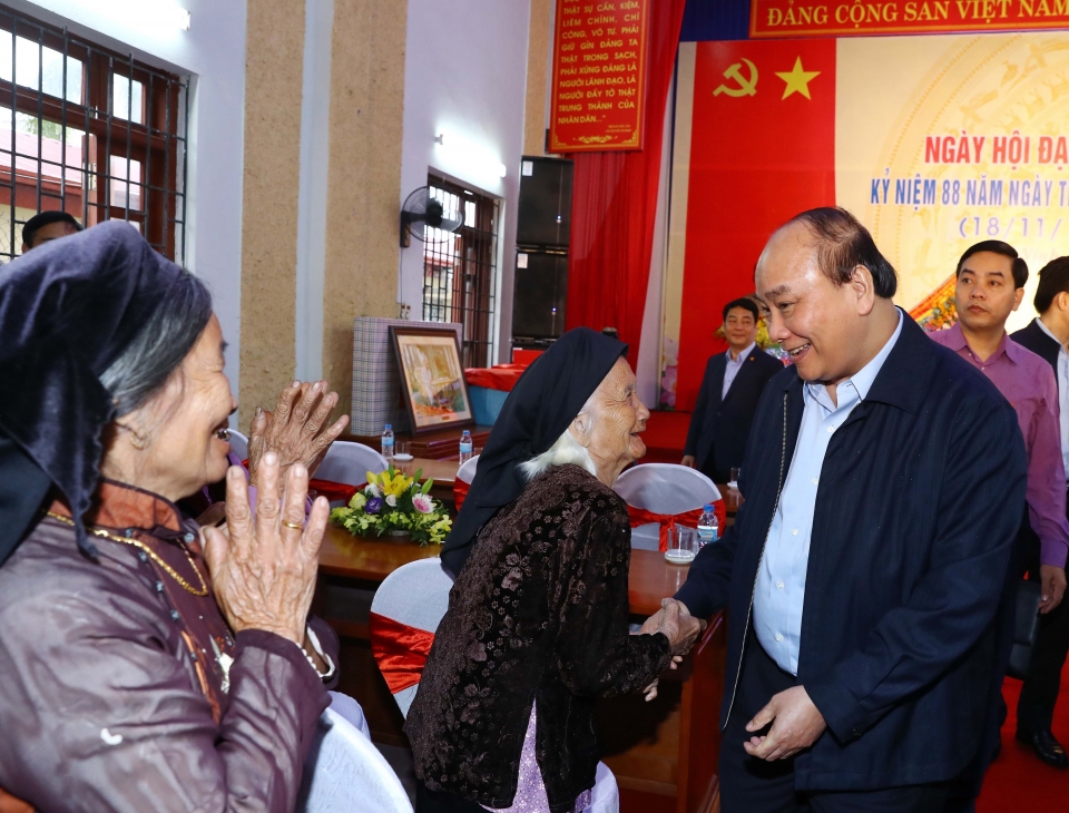 prime minister attends great national unity festival in bac giang