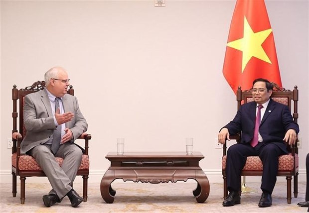 Prime Minister Phạm Minh Chinh receives CEO of Murphy Oil Corporation