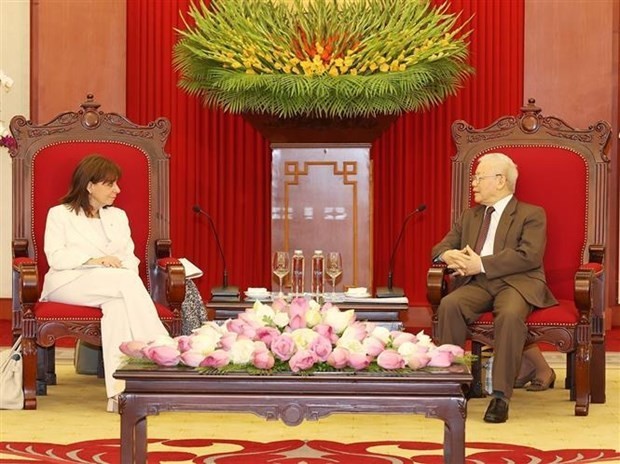 Review on external affairs: Greek President’s visit to Viet Nam; NA Chairman’s visit to Laos; deepening Strategic Partnership with Singapore Review on external affairs: Greek President’s visit to Viet Nam; NA Chairman’s visit to Laos; deepening Strategic Partnership with Singapore