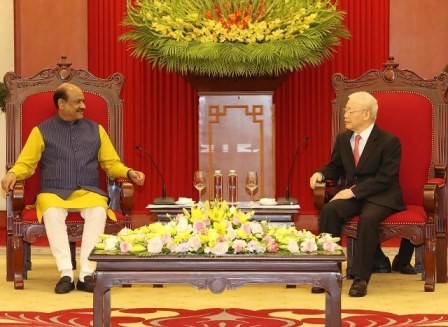 Vietnam-India Diplomatic Relations at Fifty: Taking Stock and Looking forward to the future Vietnam-India Diplomatic Relations at Fifty: Taking Stock and Looking forward to the future