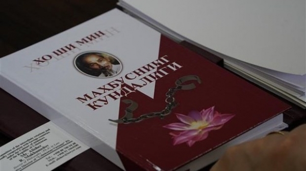 Uzbek version of Ho Chi Minh’s prison diary "Nhat Ky Trong Tu" published