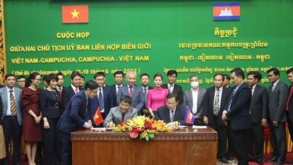 Vietnam, Cambodia chaired a meeting on land border demarcation