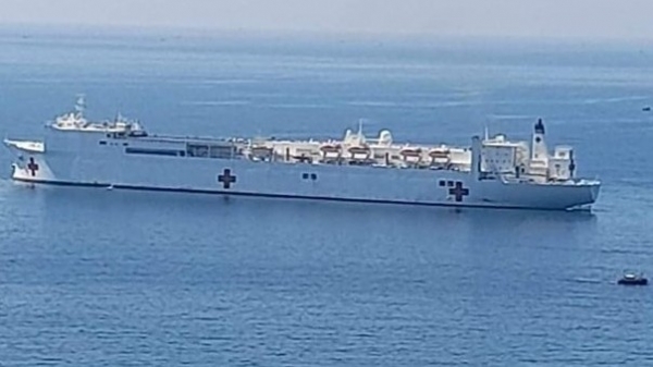 US hospital ship SNS Mercy arrives at Vung Ro Port for Pacific Partnership 2022