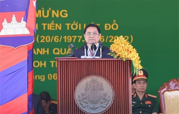 Vietnamese, Cambodian PMs highlight importance of deepening bilateral ties