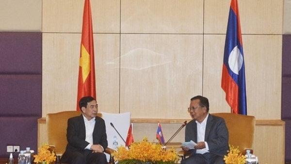 Defense Minister Giang meets counterparts from Laos, Japan, Cambodia on sidelines of ADMM-16