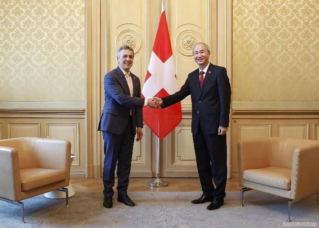 Switzerland looks to elevate relations with Vietnam to a new height
