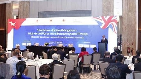NA Chairman attends Vietnam-UK high-level forum on economy, trade