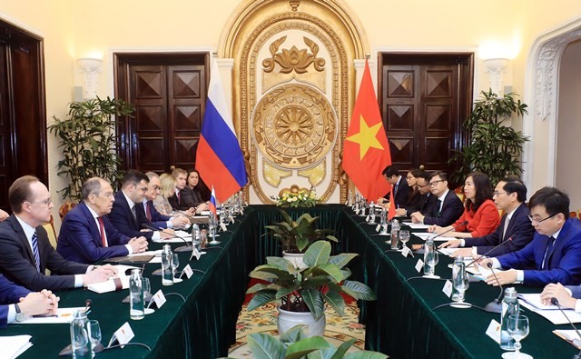 Foreign Minister Bui Thanh Son receives Russian Foreign Minister Sergey Lavrov