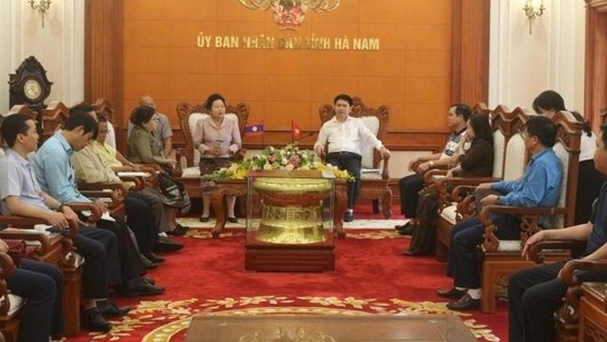 Lao Federation of Trade Unions delegation visits Ha Nam