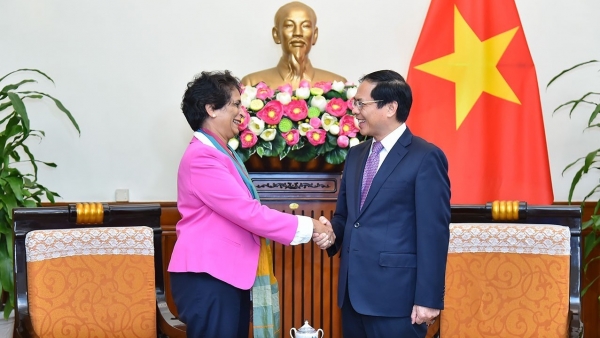 FM Bui Thanh Son receives UN Assistant Secretary General Kanni Wignaraja
