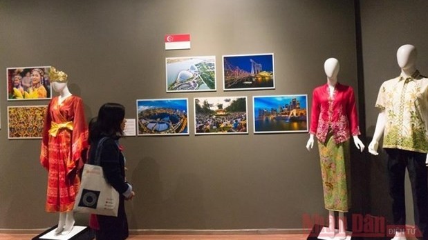 'ASEAN Cultural Colours' exhibition to take place in Hanoi from August 8-12