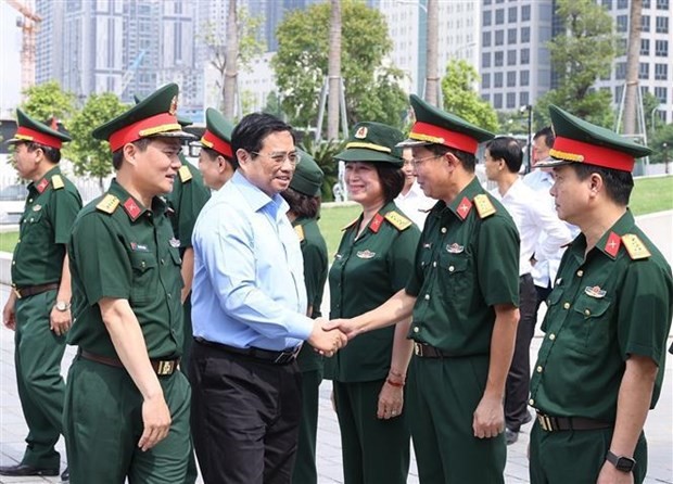 PM urged Viettel to make greater contributions to national development