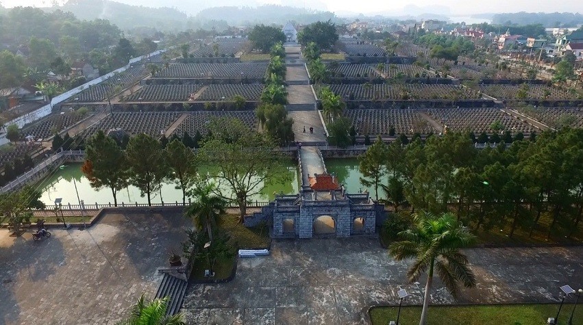 Vietnam-Lao International Martyrs’ Cemetery Vietnam-Lao International Martyrs’ Cemetery