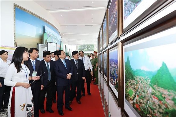 PM requests more efforts to further develop northern mountainous, midland region PM requests more efforts to further develop northern mountainous, midland region