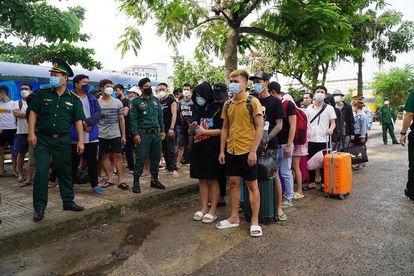 Over 1,000 Vietnamese citizens tricked to work illegally in Cambodia rescued: Spokesperson Over 1,000 Vietnamese citizens tricked to work illegally in Cambodia rescued: Spokesperson