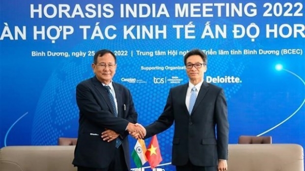 Deputy PM Vu Duc Dam welcomes Indian Minister of State for External Affairs