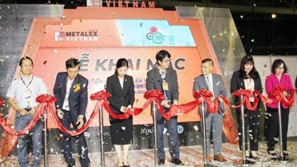 Machinery, Supporting Industry Expos gather 250 brands in HCM City