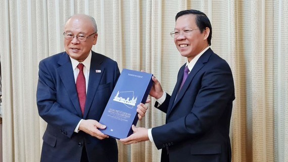 HCM City leader receives Japanese guest Special Advisor to JVFPA