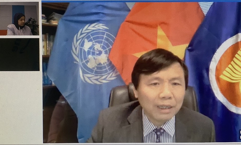 Đại sứ, Trưởng Phái đoàn Việt Nam tại LHQ Đặng Đình Quý phát biểu tại Khóa họp. (Nguồn: Phái đoàn VN tại LHQ)