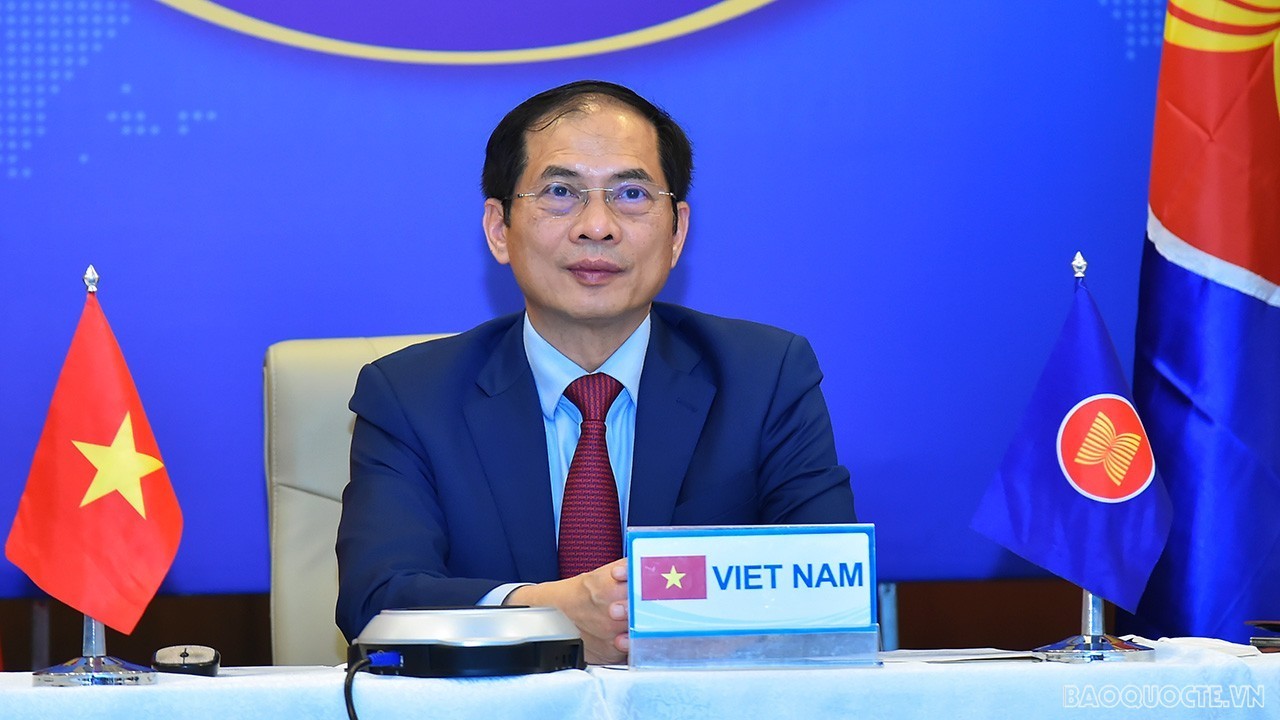 Minister of Foreign Affairs Bui Thanh Son will attend the 55th AMM and related Meetings in Cambodia