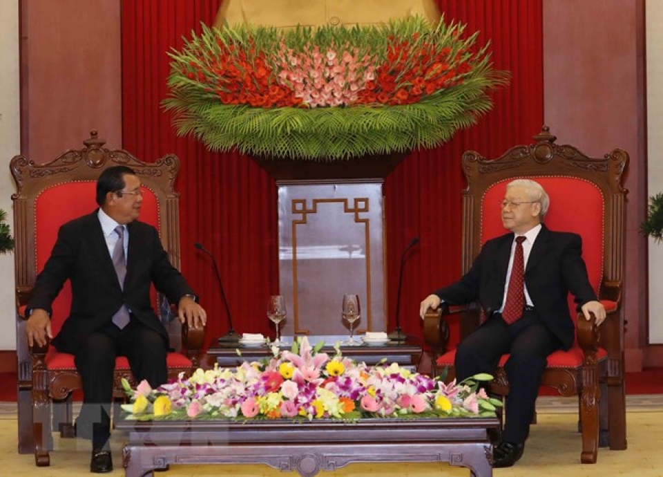 vietnam treasures friendship cooperation with cambodia party leader