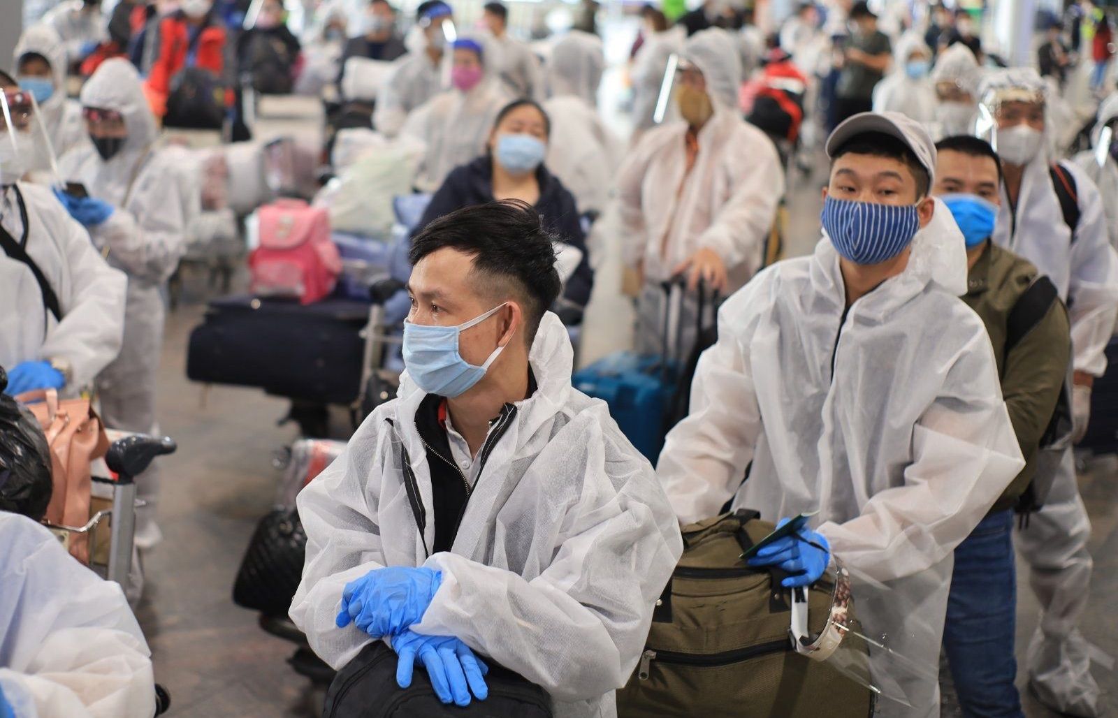 Over 340 Vietnamese citizens brought home from Russia