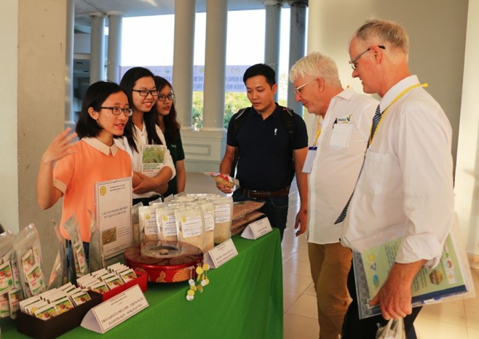 vietnam boosts cooperation in organic agriculture with australia