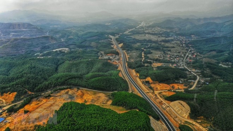 ha long van don expressway to officially open on february 1