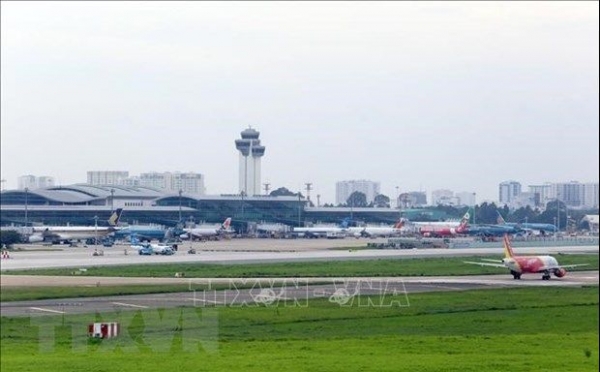 Upgraded runway at Tan Son Nhat airport to be inaugurated on Jan. 10