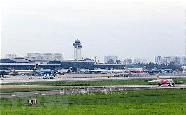 Upgraded runway at Tan Son Nhat airport to be inaugurated on Jan. 10