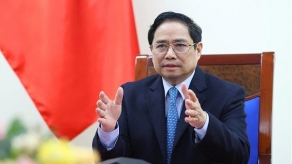 Government leaders of Viet Nam, China hold phone talks