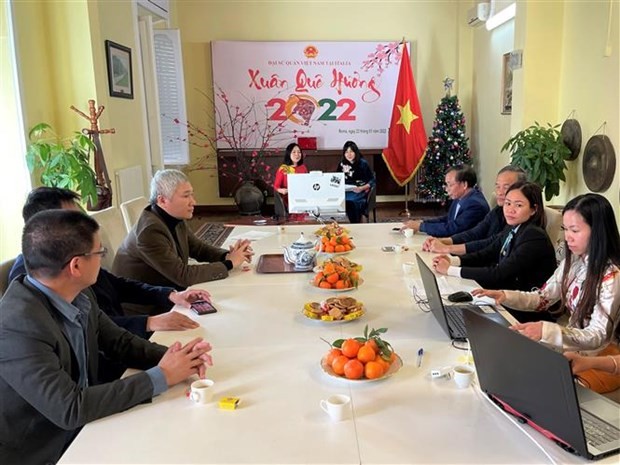 Overseas Vietnamese join events in celebration of upcoming Tet Overseas Vietnamese join events in celebration of upcoming Tet