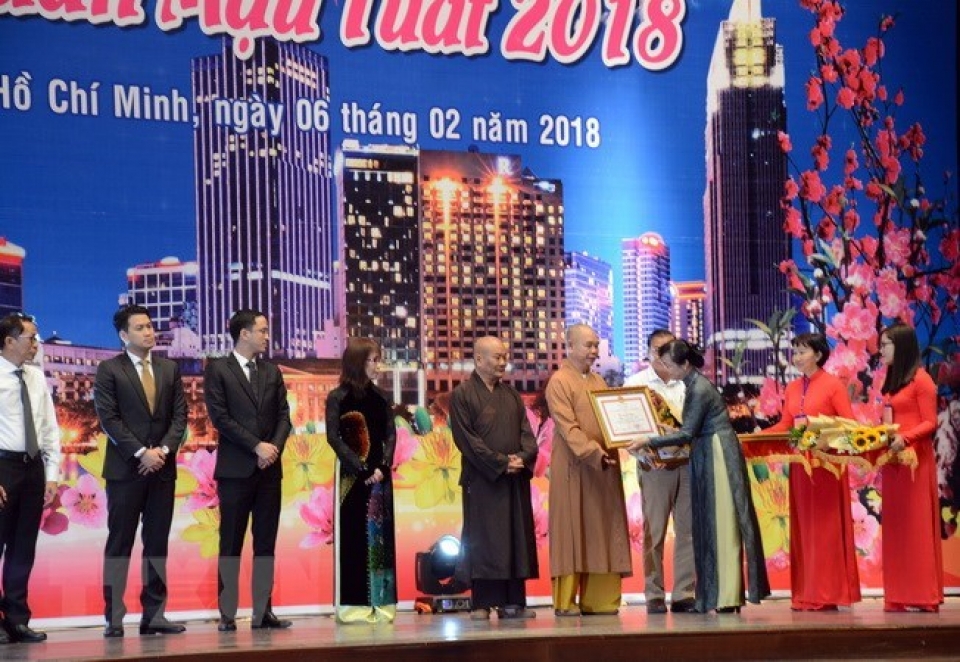 hcm city hosts tet celebration for overseas vietnamese