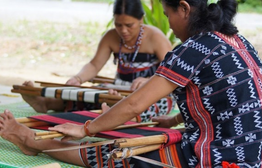 French photographer to build Co Tu museum in Quang Nam