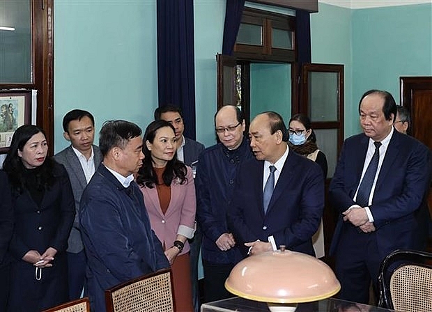 PM pays tribute to late President Ho Chi Minh