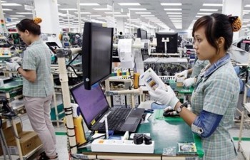 Samsung helps train Vietnamese support industry experts