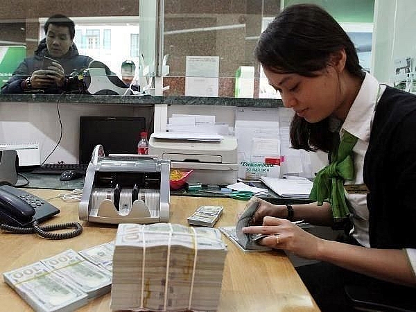 vietnam has sufficient resources to stabilise forex market state bank