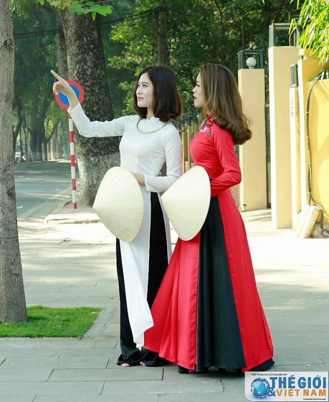 Ao dai needs official heritage recognition